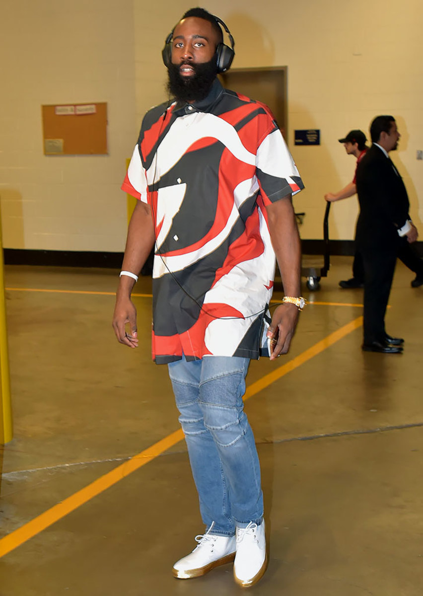 2015-0517-James-Harden-GettyImages-473773680_master.jpg